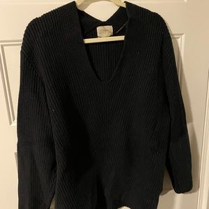 Urban Outfitters V-Neck Chunky Sweater